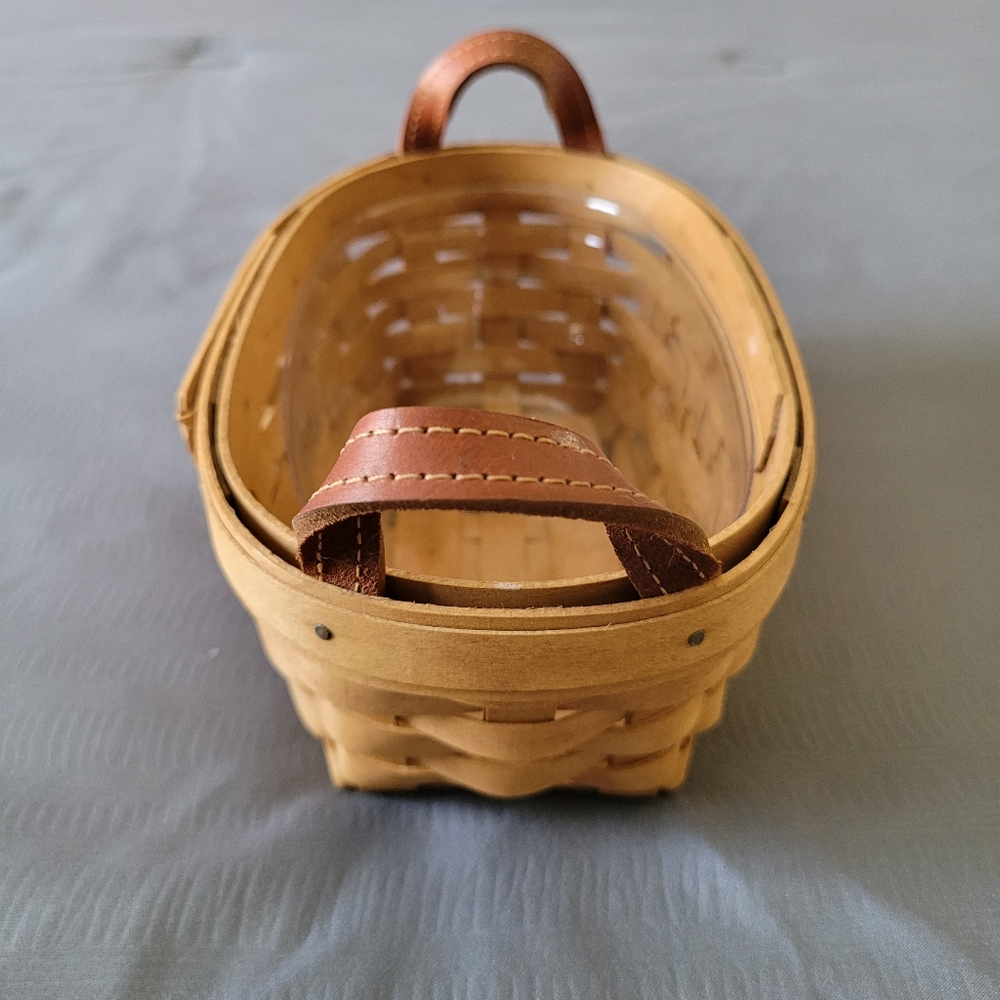 Longaberger 1992 Lavender Booking Basket with Liner - Picture 7 of 9